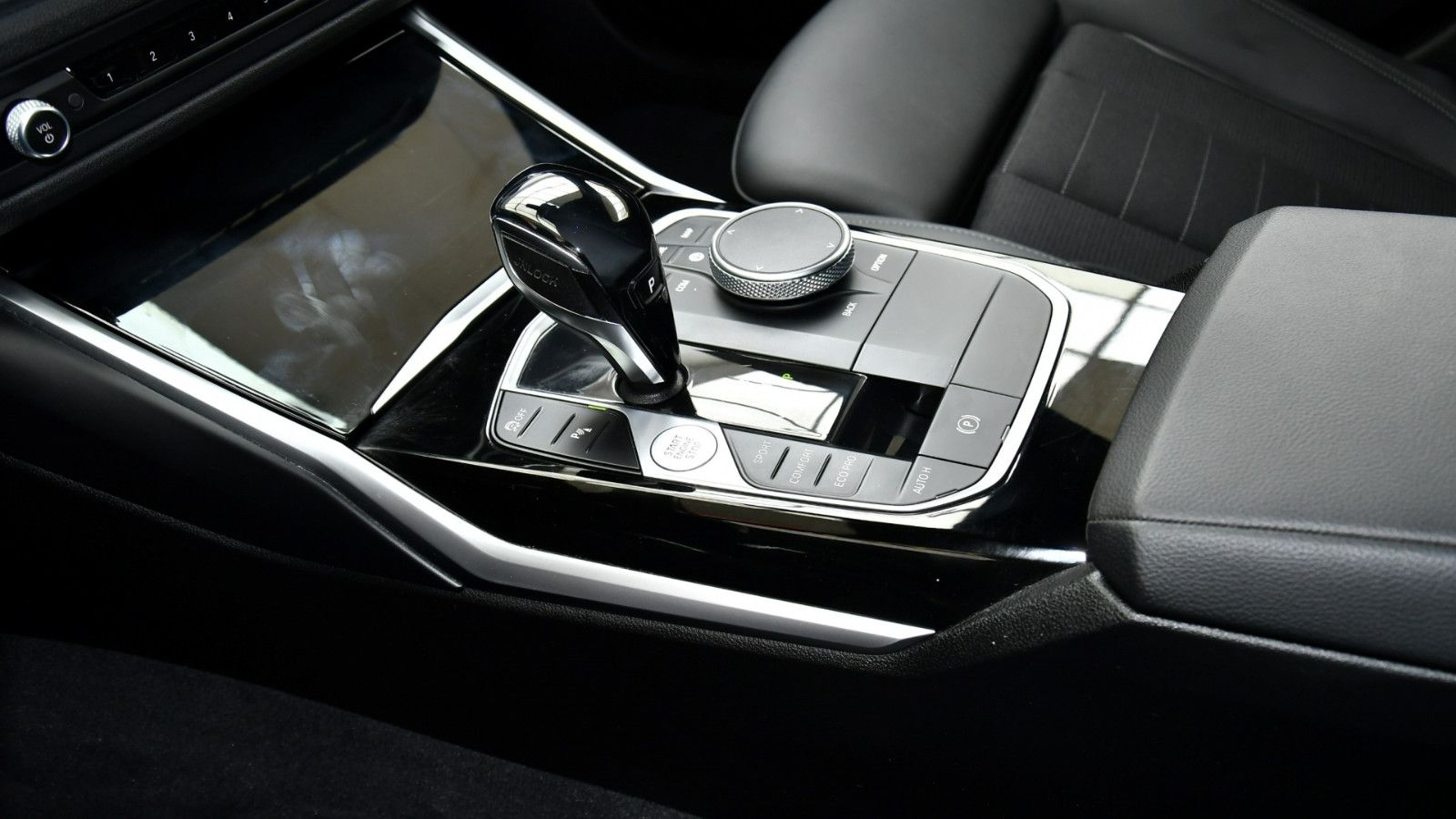 BMW 320 d xDrive Sport Line LED Shadow-Line