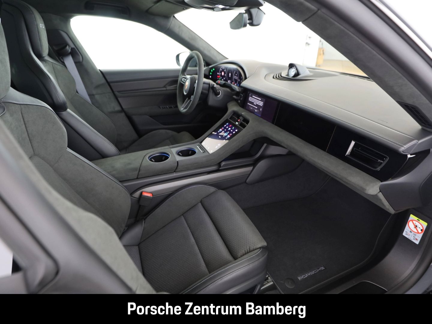 Porsche Taycan GTS/ Inno-Drive/ GTS-Paket/ Matrix uvm.
