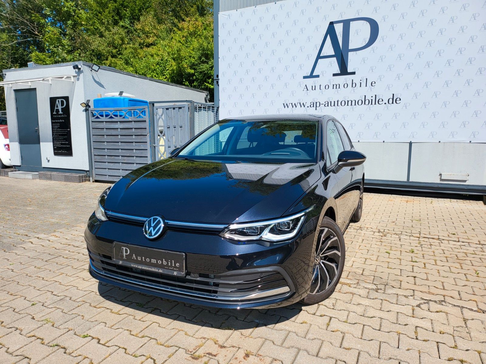 Volkswagen Golf VIII Lim. Active eTSI - Samsaru's Car Outlet