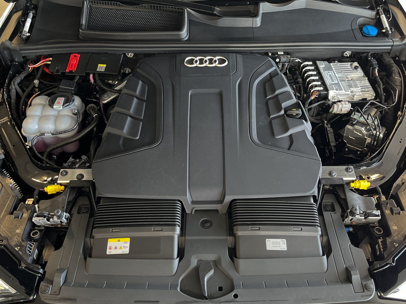 Audi Q7 50 TDI S line quattro AHK Luft HeadUp 7Sitzer