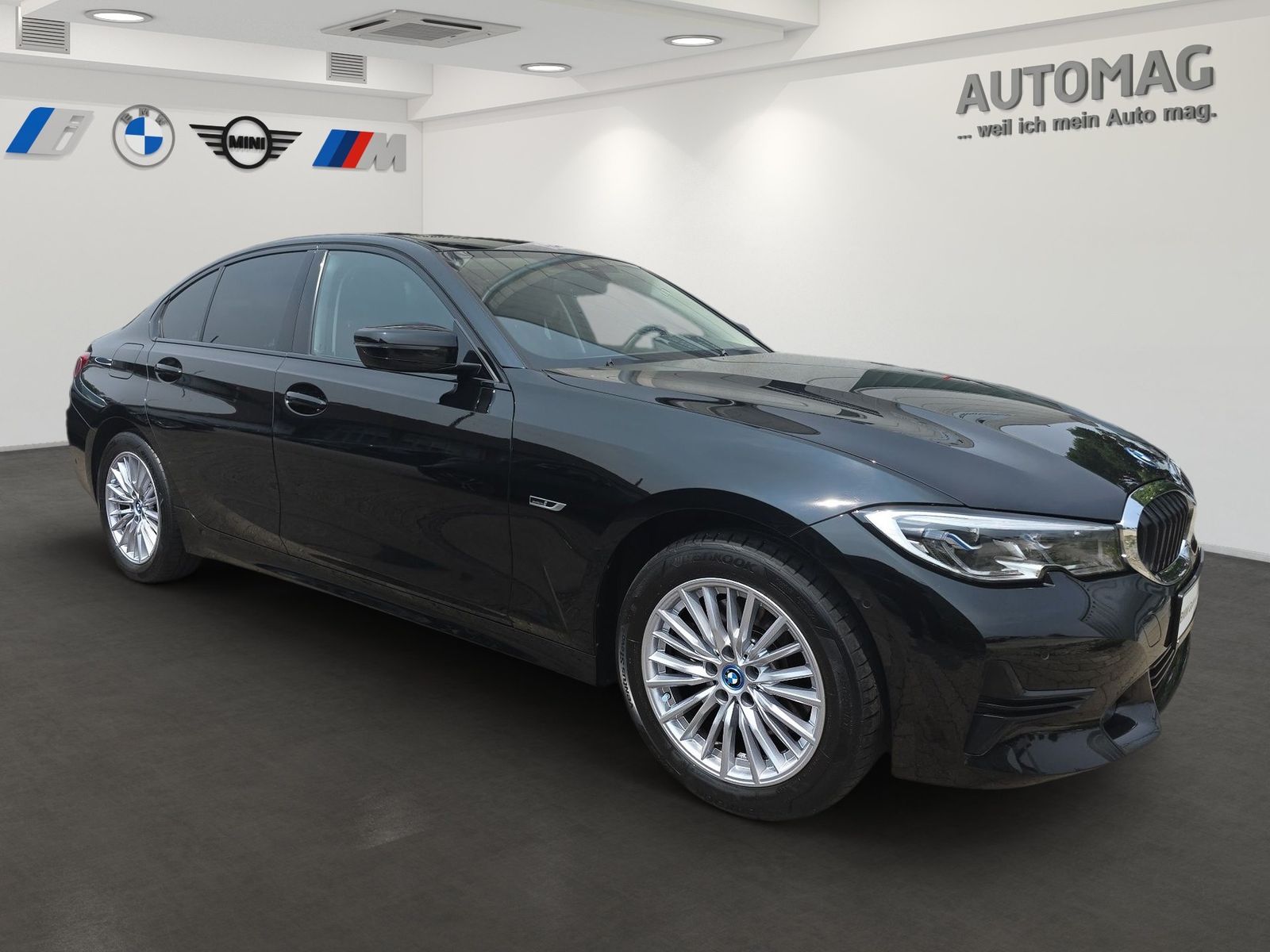 BMW 320e Sport-Line - Samsaru's Car Outlet