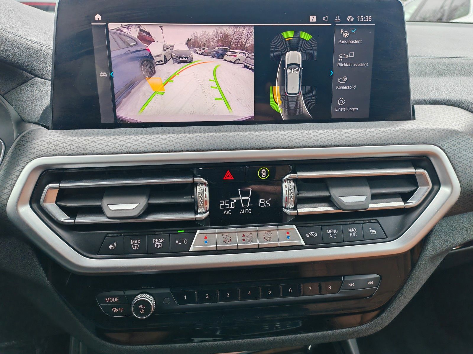 BMW X3xD30e M SPORT FACELIFT MemoryLNKRHZ Unfallfrei