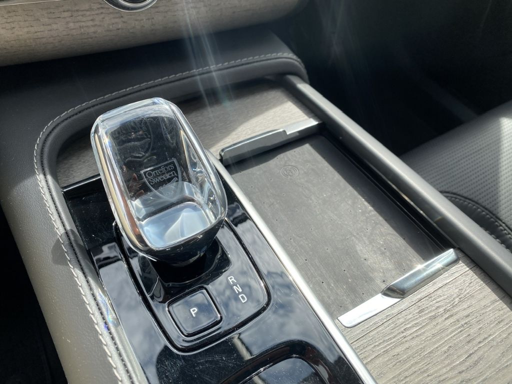 Volvo XC90 Ultimate Bright AWD B5 Diesel - Samsaru's Car Outlet