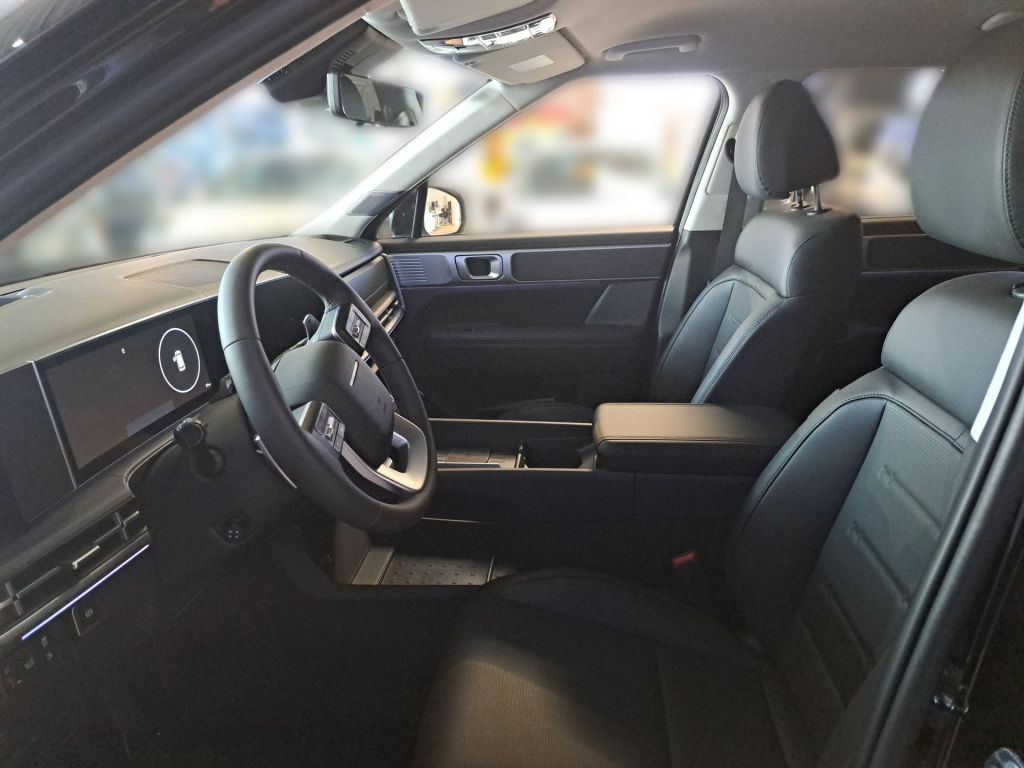 Hyundai SANTA FE 1.6 Plugin-Hybrid 4WD Signature - Samsaru's Car Outlet