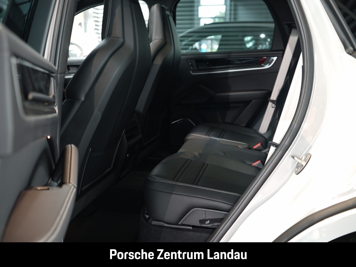 Porsche Cayenne E-Hybrid Burmester InnoDrive Head-Up