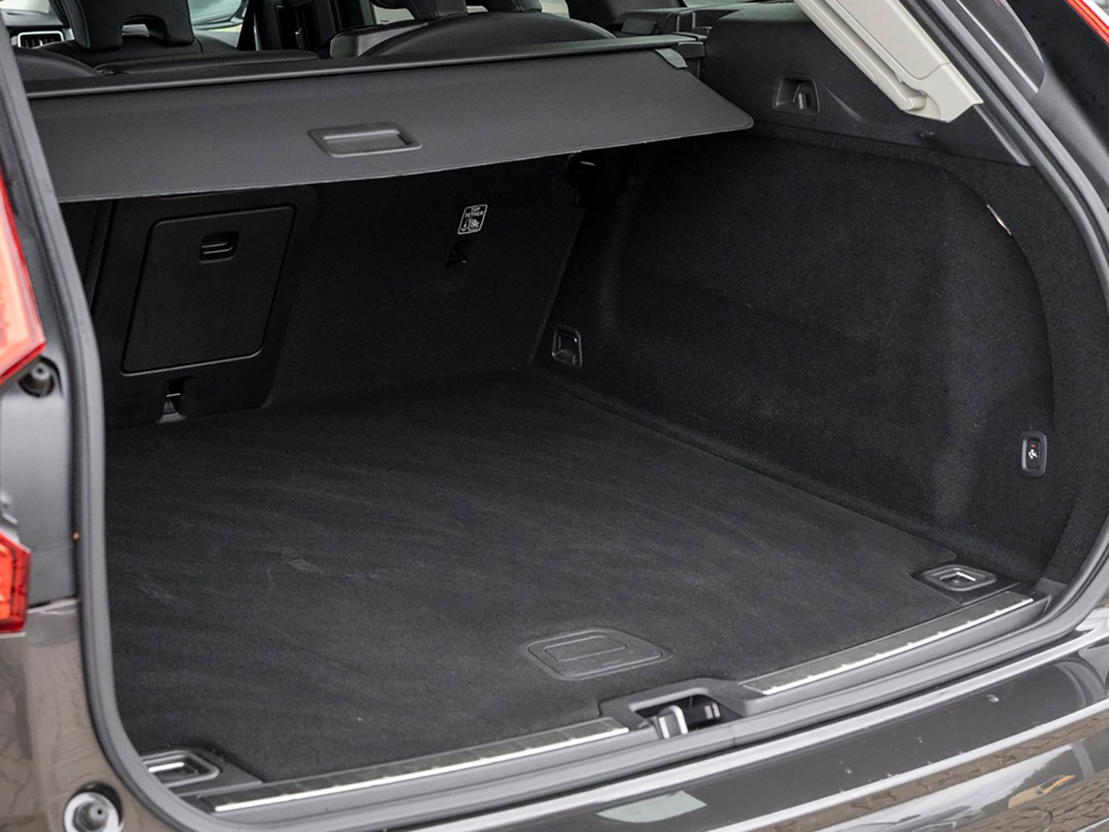 Volvo XC 60 B4 AWD Plus Dark