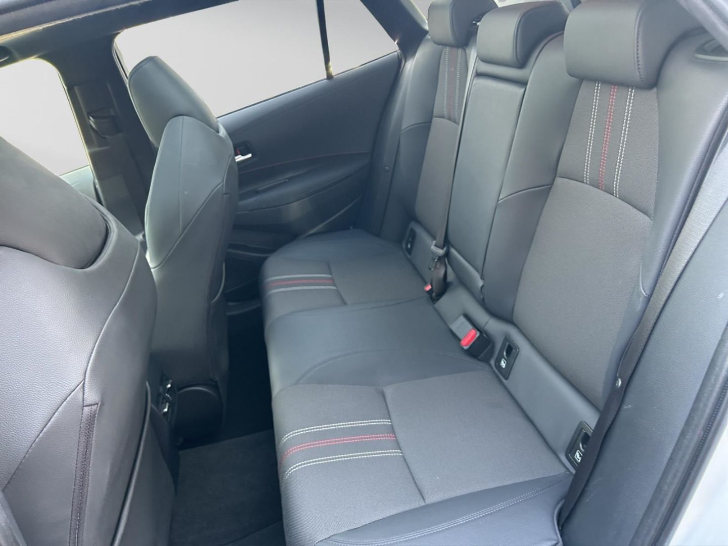 Toyota Corolla 2.0 Touring Sports Hybrid GR Sport - Samsaru's Car Outlet
