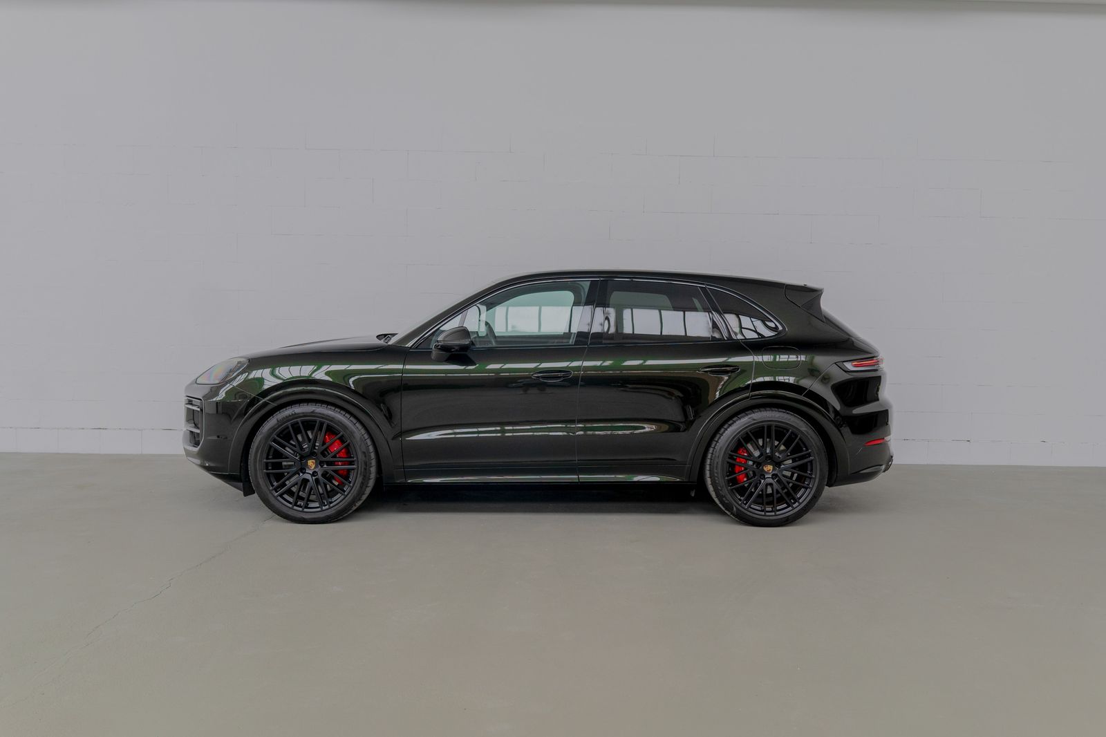 Porsche Cayenne S E-Hybrid I PTS Dunkeloliv I Burmester