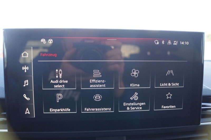 Audi A4 Avant S-Line 40TFSI - Samsaru's Car Outlet