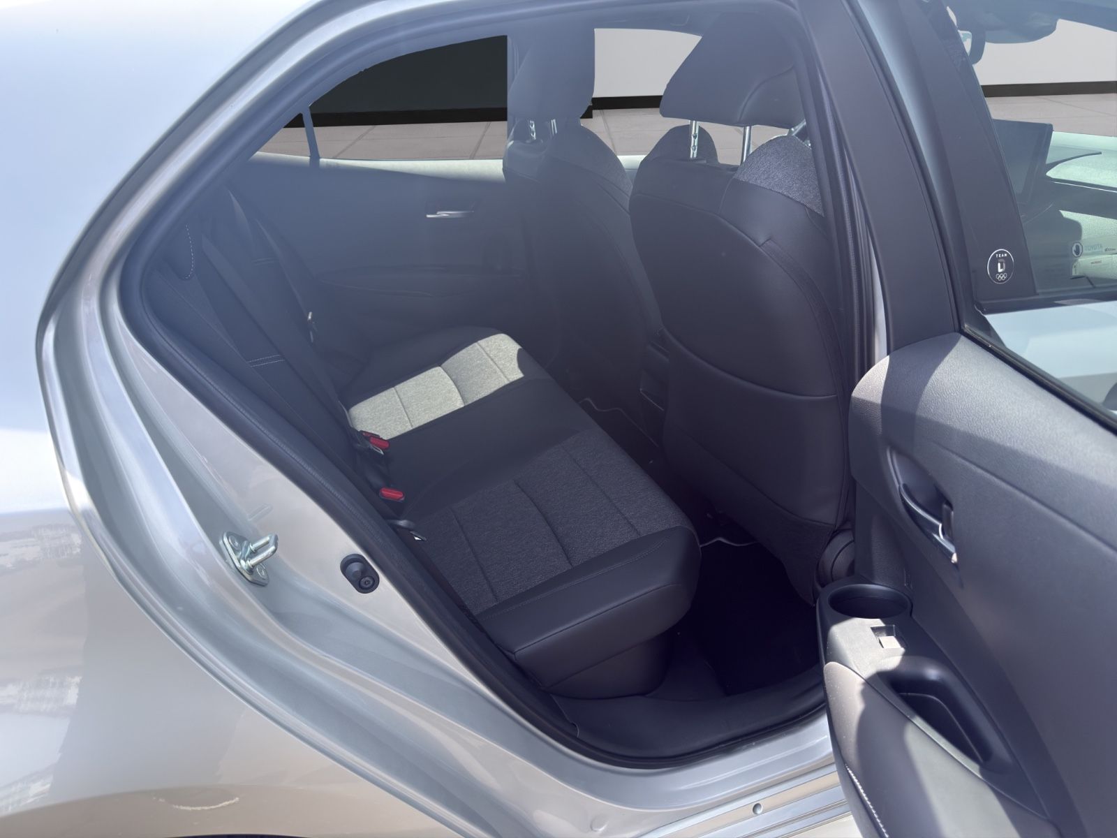 Toyota Corolla 2,0 Hybrid Team D *TECHNIK PAKET*