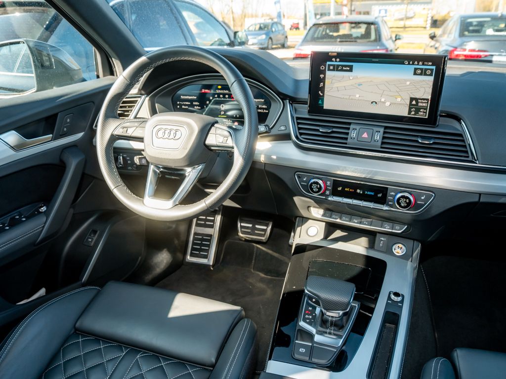 Audi Q5 45 TFSI - Samsaru's Car Outlet