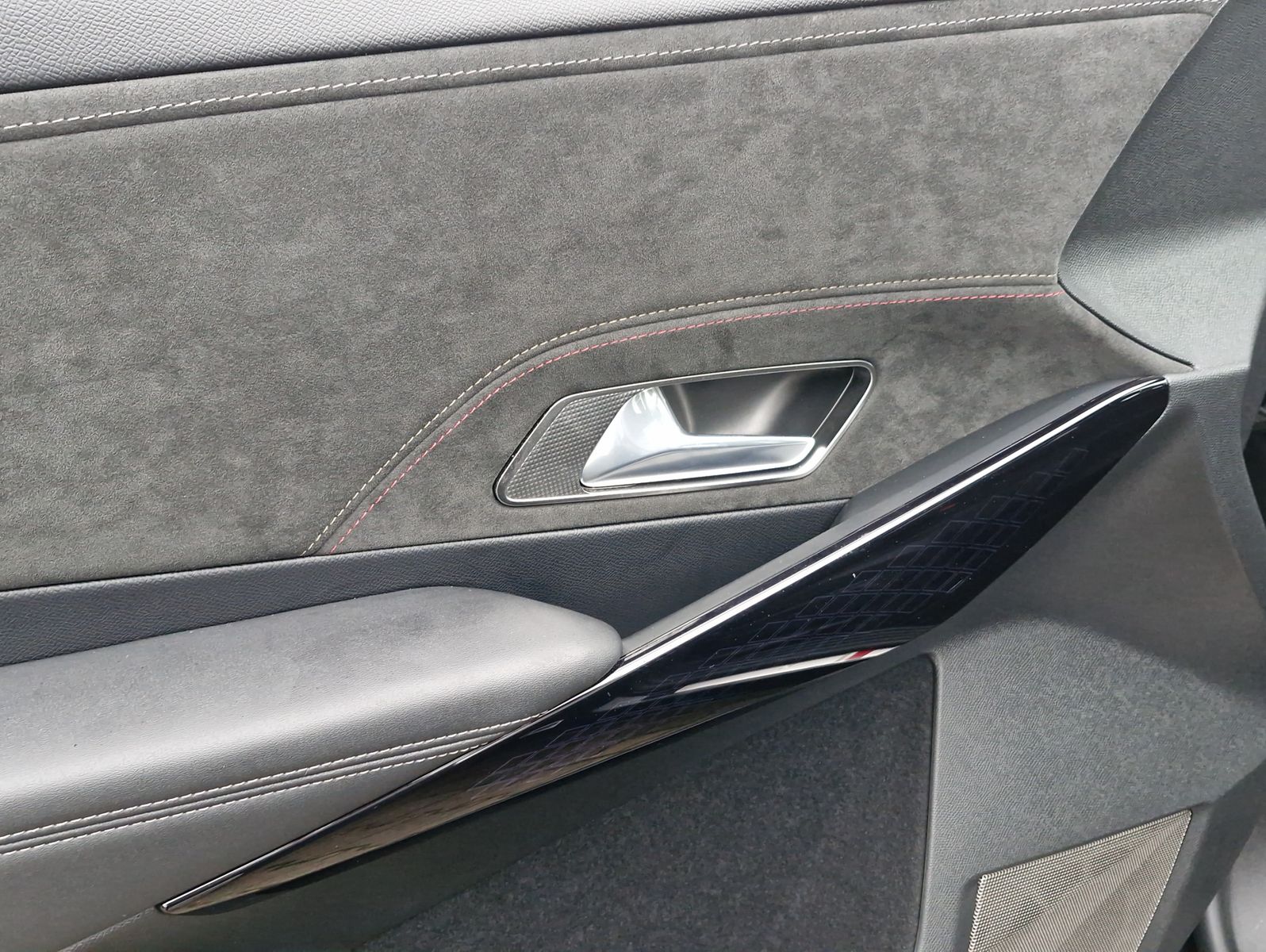DS Automobiles DS7 Crossback PHEV 225 e-AT Performance Line Nav