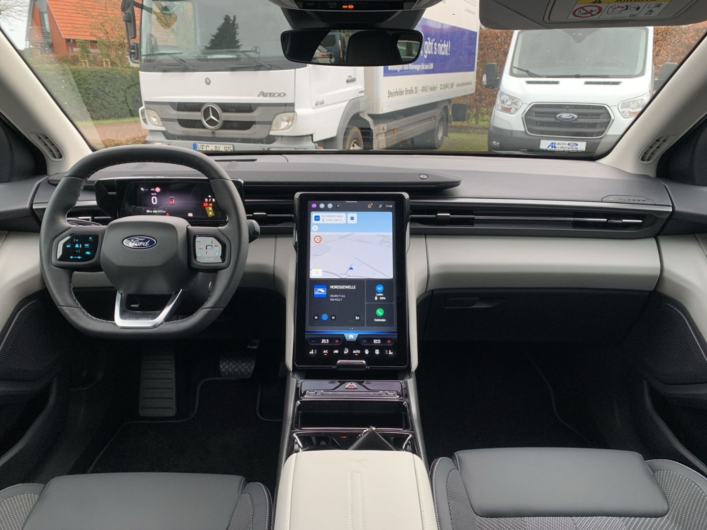 Ford Explorer RWD Extended Range 77 kwh HUD AHK Navi