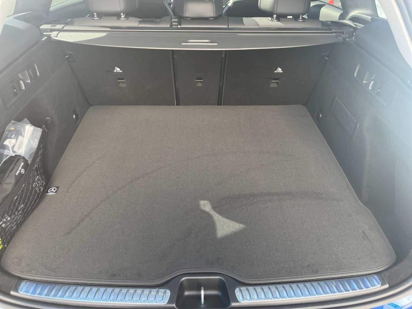 Mercedes-Benz GLC 220 d 4MATIC Avantgarde StHz*AHK*Pano*Memory