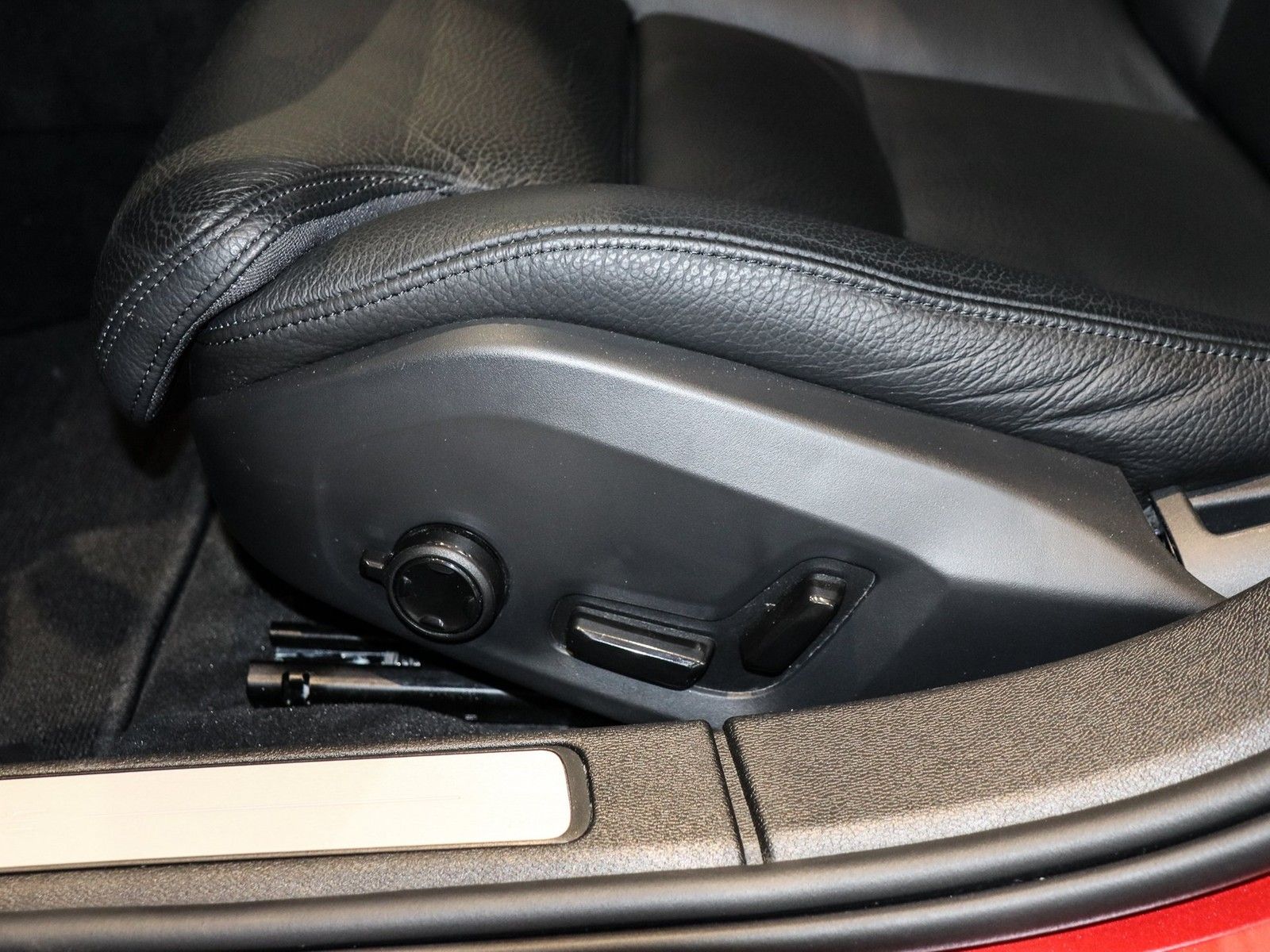 Volvo S60 T8 Recharge AWD Ultimate Dark NP:74.250,-//3