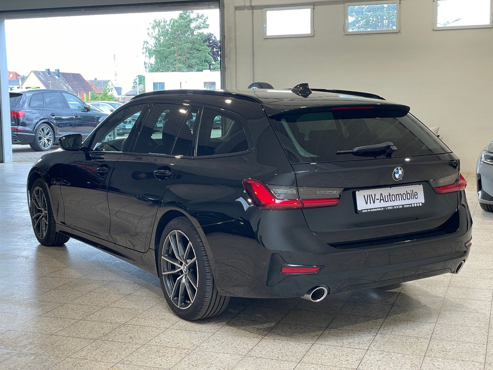 BMW 320d Touring Sport Line - Samsaru's Car Outlet