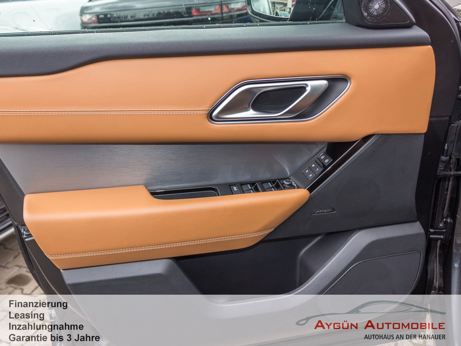 Range Rover Velar P400e R-Dynamic - Samsaru's Car Outlet