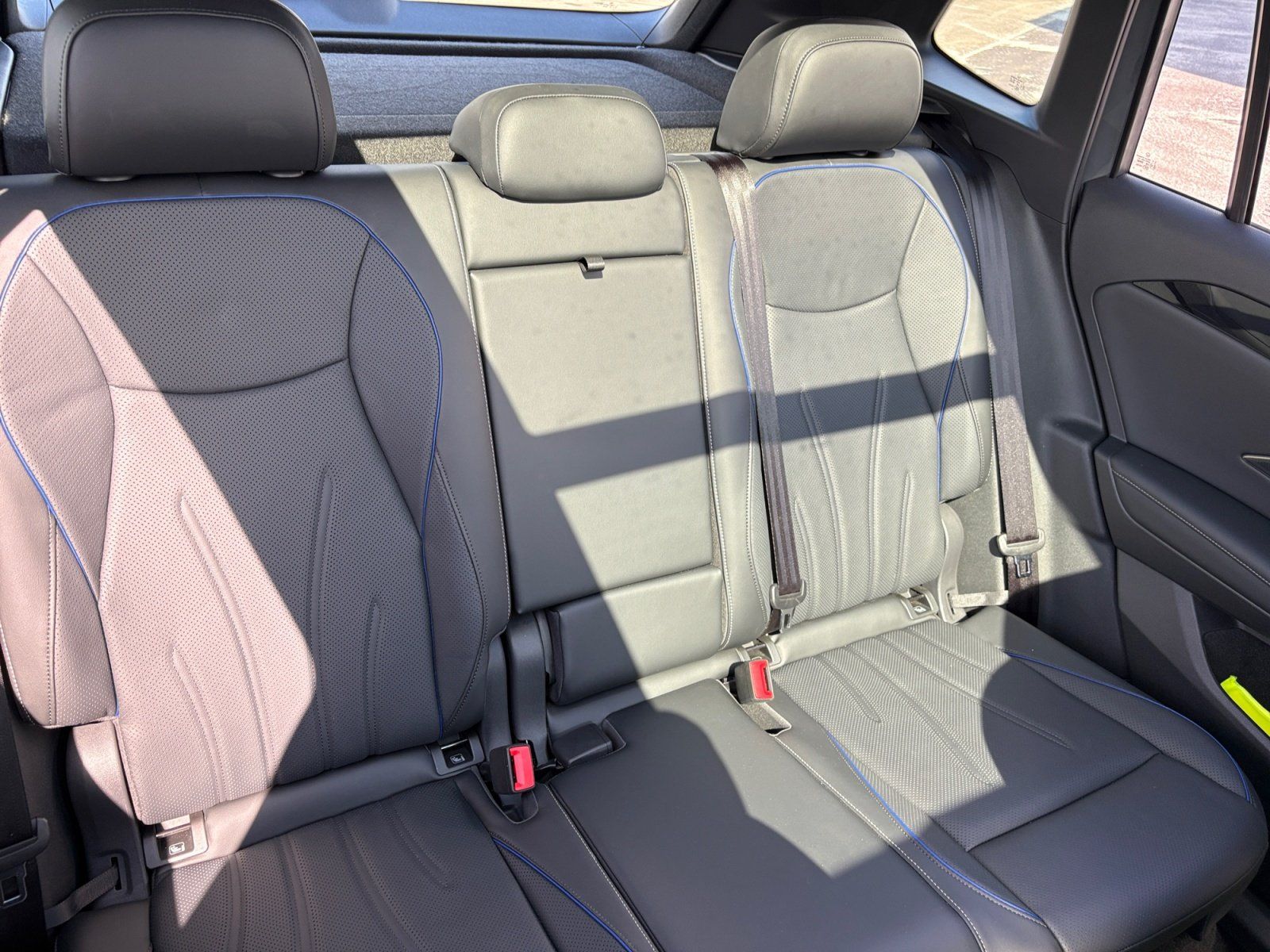 Volkswagen Tiguan 2.0 TDI 4Motion R-Line DSG AHK Area View