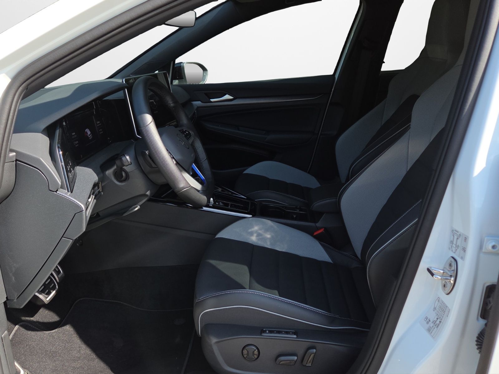 Volkswagen Golf GTE 1.5 TSI DSG eHybrid LED-Matrix Sitzklim