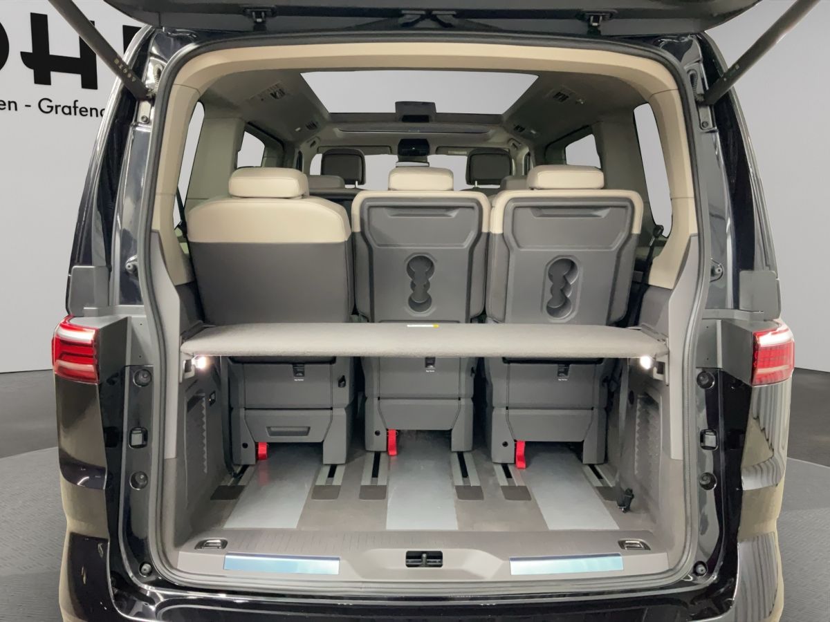 Volkswagen T7 Multivan Style - Samsaru's Car Outlet