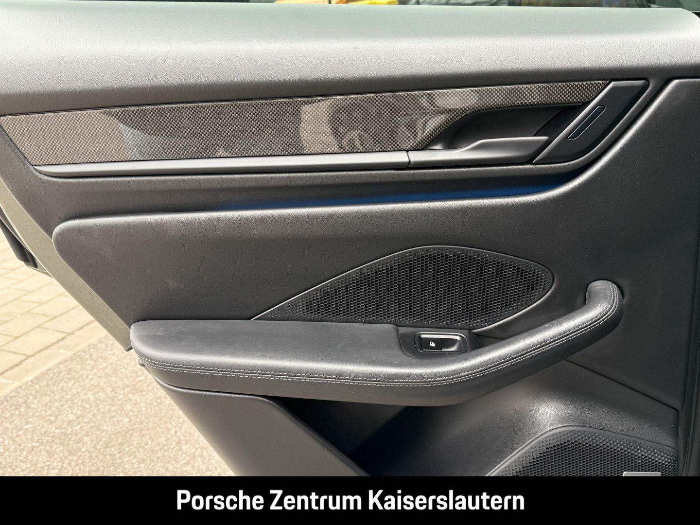 Porsche Macan Turbo 22-Zoll Rückfahrkamera LED-Matrix