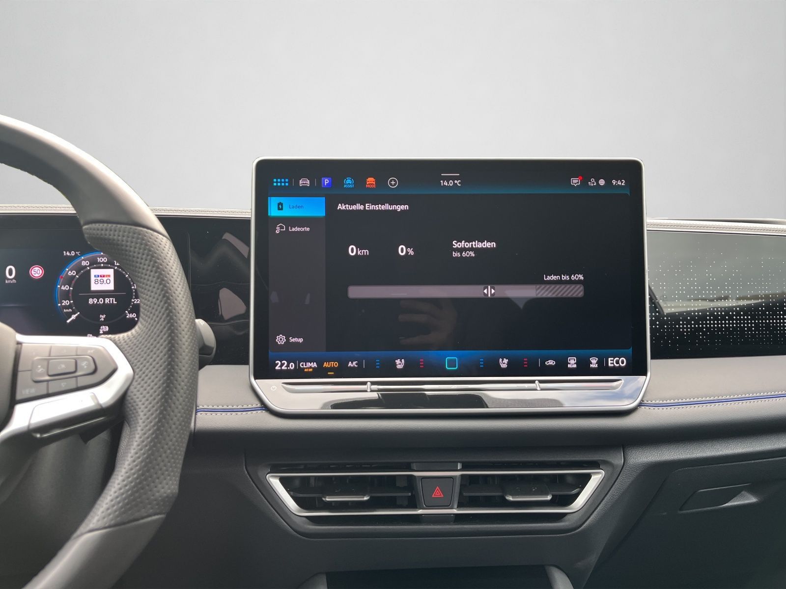 Volkswagen Tiguan R-Line 1.5 eHybrid PANO HD-MATRIX AHK 360