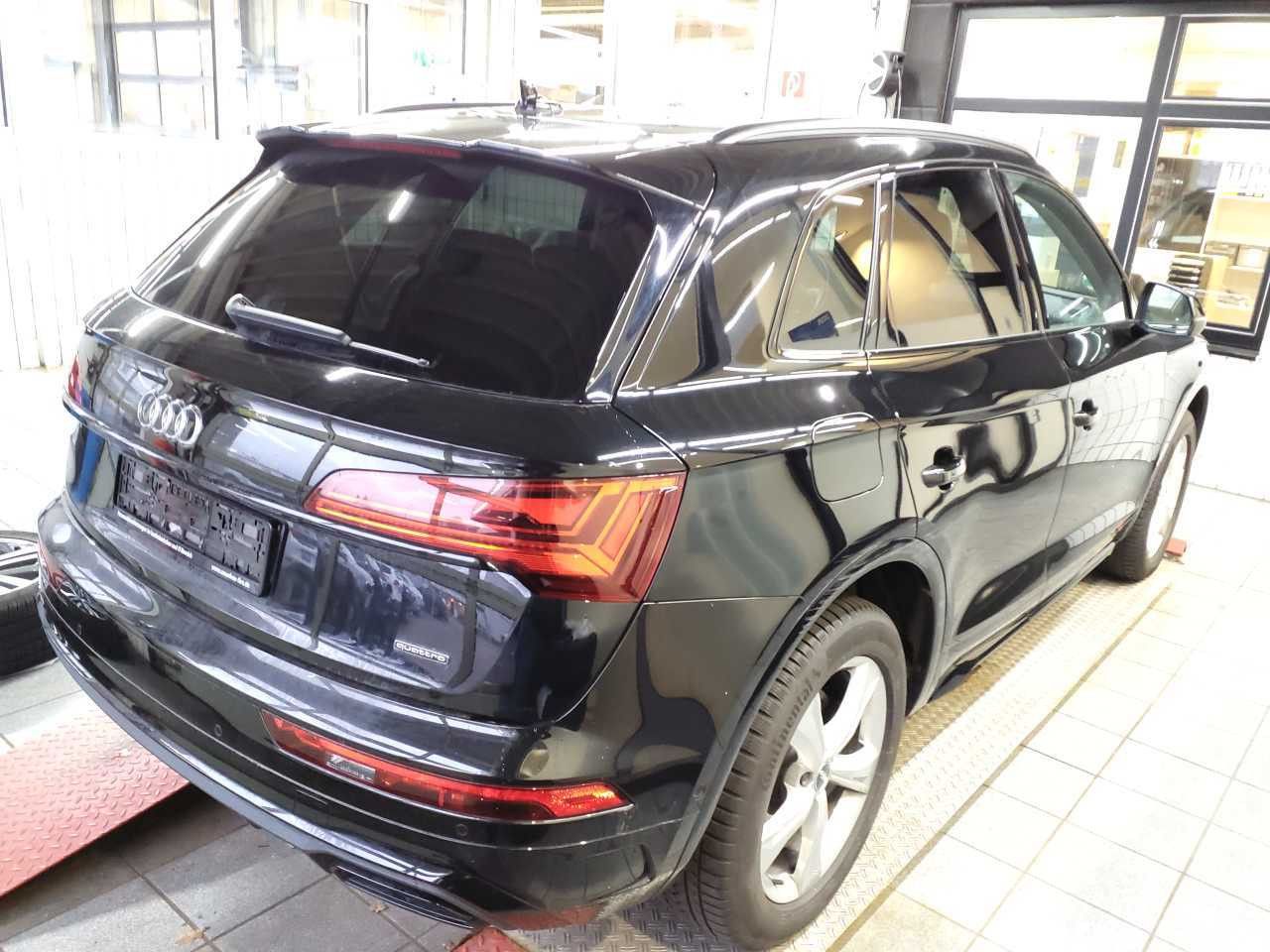 Audi Q5 S line 45 TFSI qu. AHK, Tour, Leder, Sound