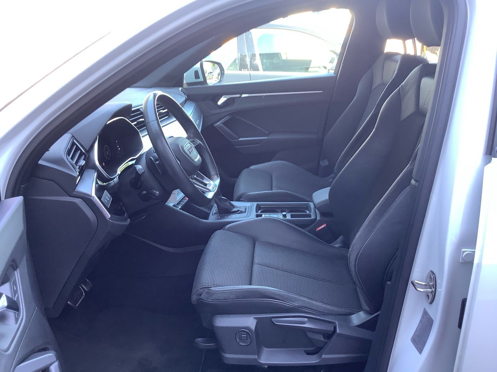 Audi Q3 Sportback 35 TDI quattro S-Tronic S-Line - Samsaru's Car Outlet