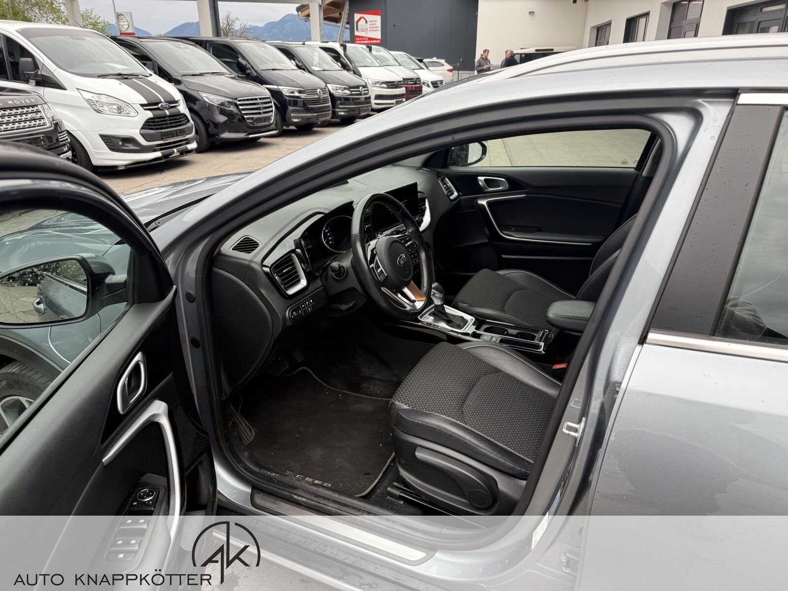 Kia Xceed 1.6 Plug-in Hybrid Vision - Samsaru's Car Outlet