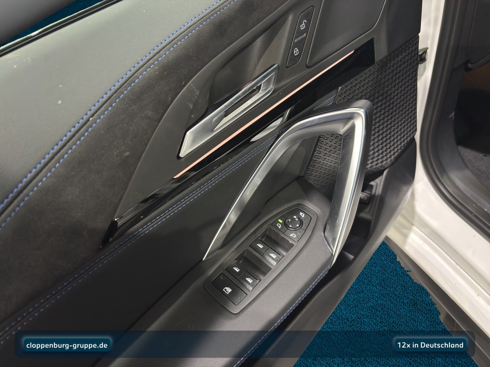 BMW iX1 xDrive30 Head-Up+AHK+StHz+StKlima+Navi+ACC