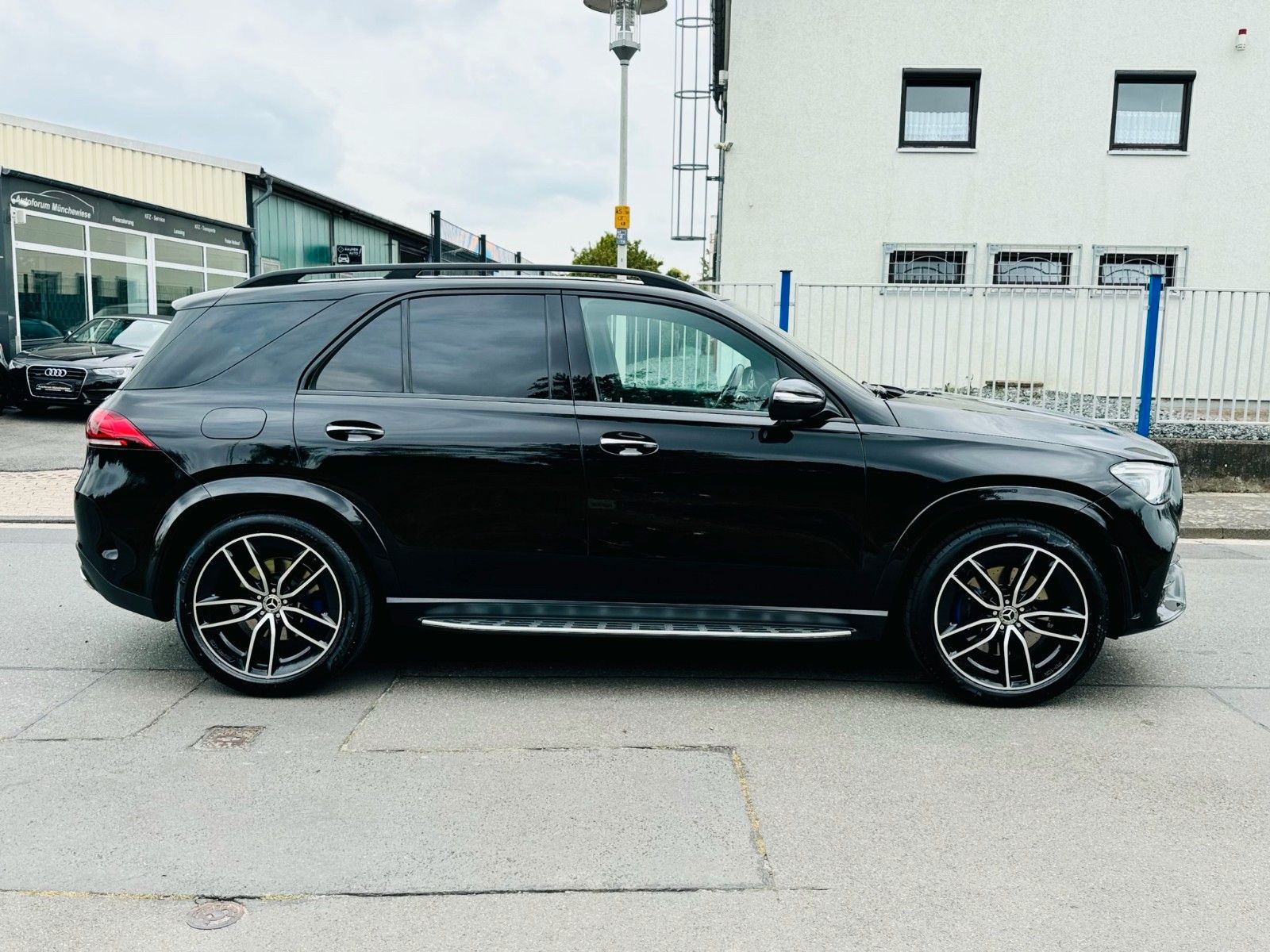 Mercedes-Benz GLE 400 d 4M AMG *7-SITZER*NIGHT*BURMESTER-4D*
