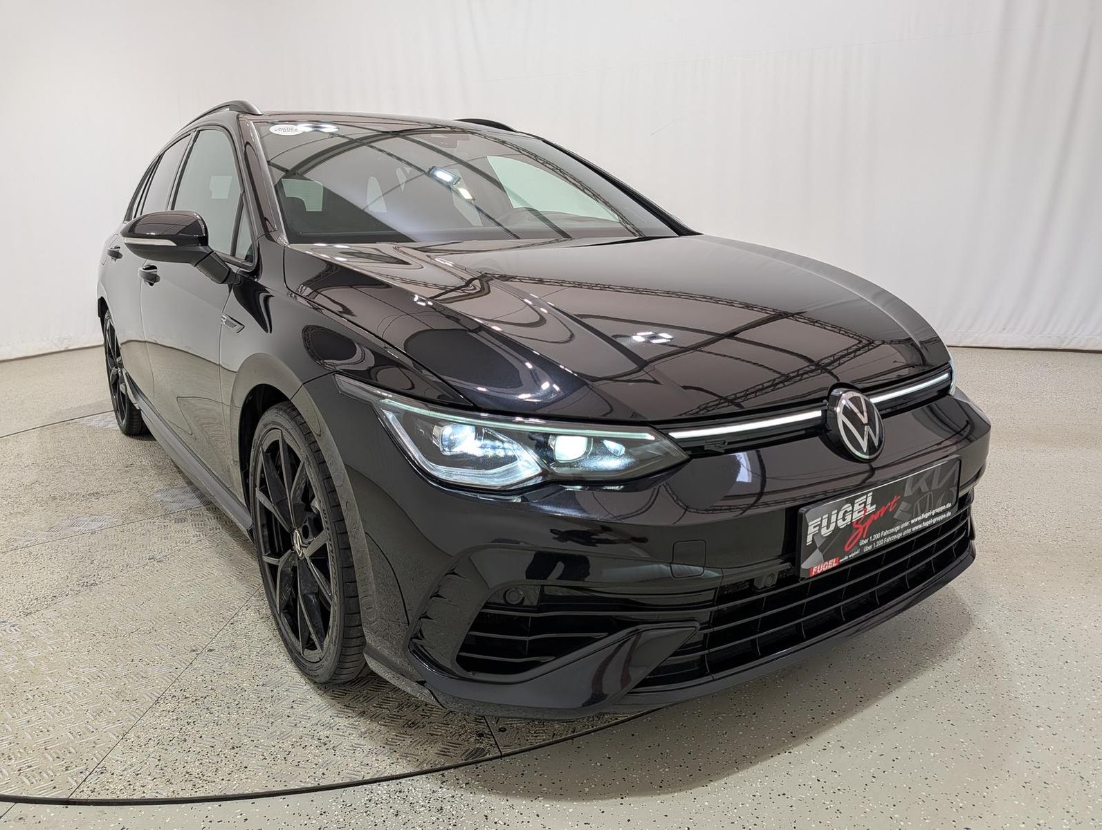 Volkswagen Golf Variant 2.0 TSI DSG R 4Motion Estriol 19Z.|