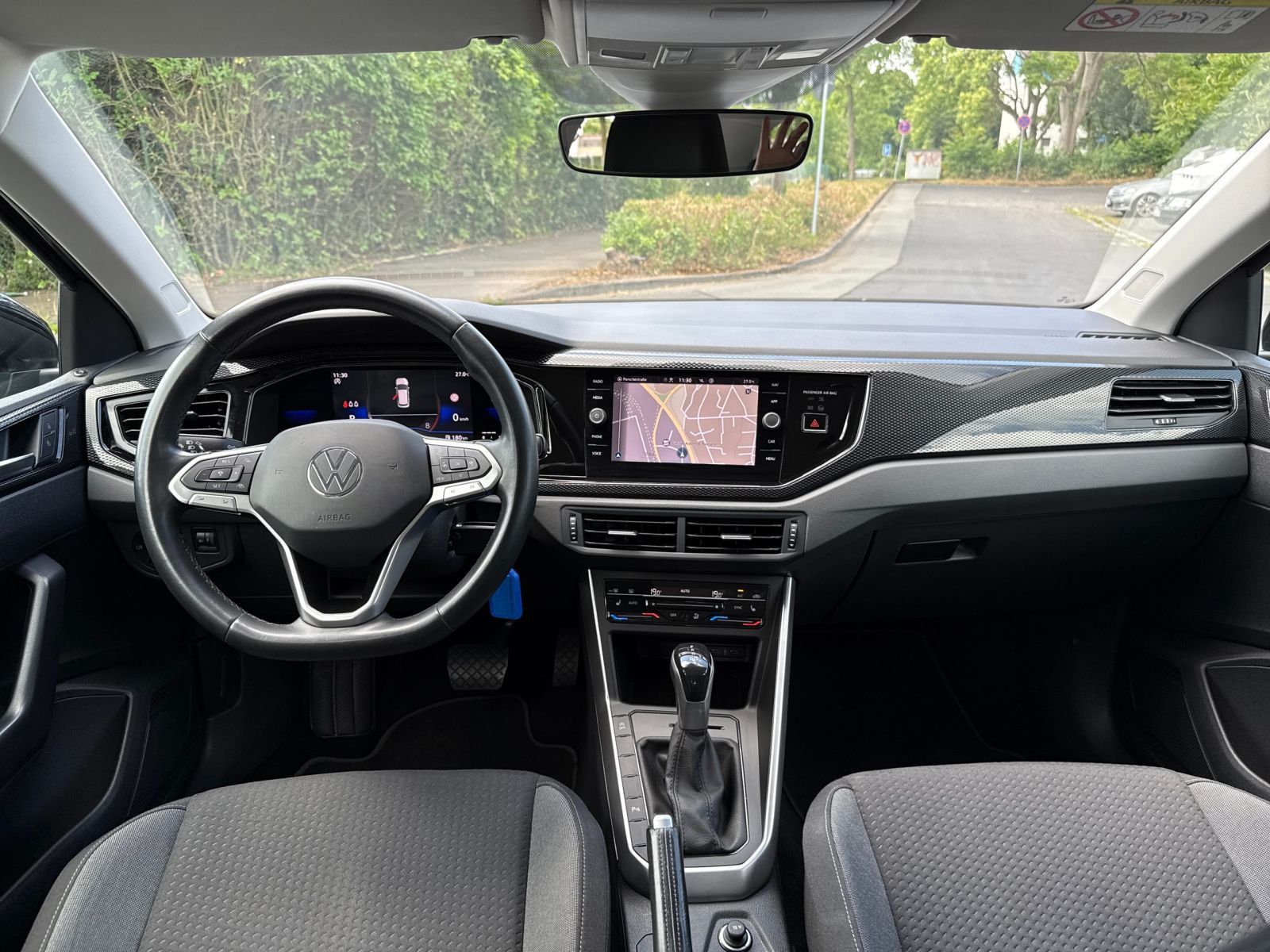 Volkswagen Polo Life 1.0 TSI DSG - Samsaru's Car Outlet