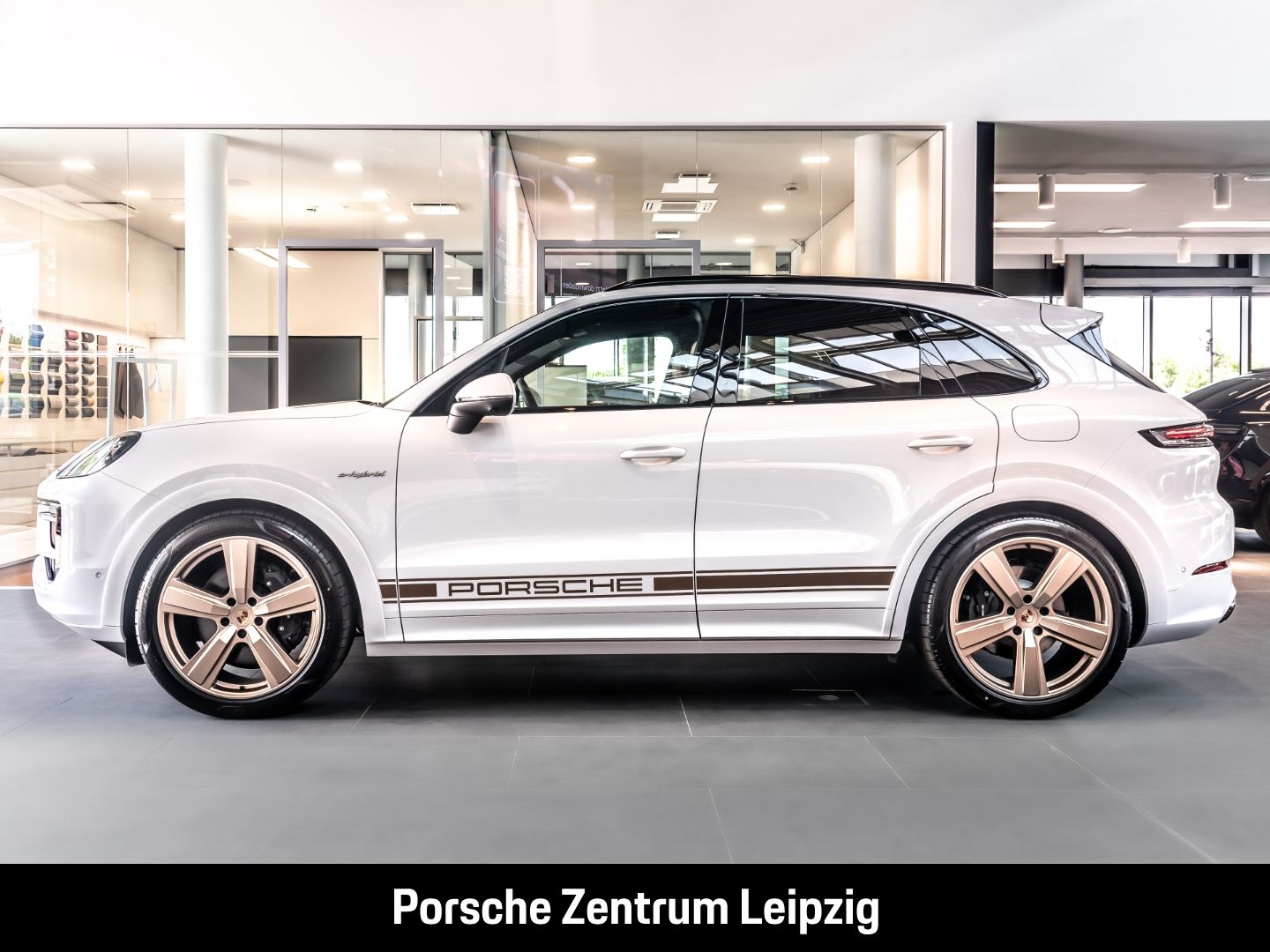 Porsche Cayenne E-Hybrid Burmester SportDesign Massage
