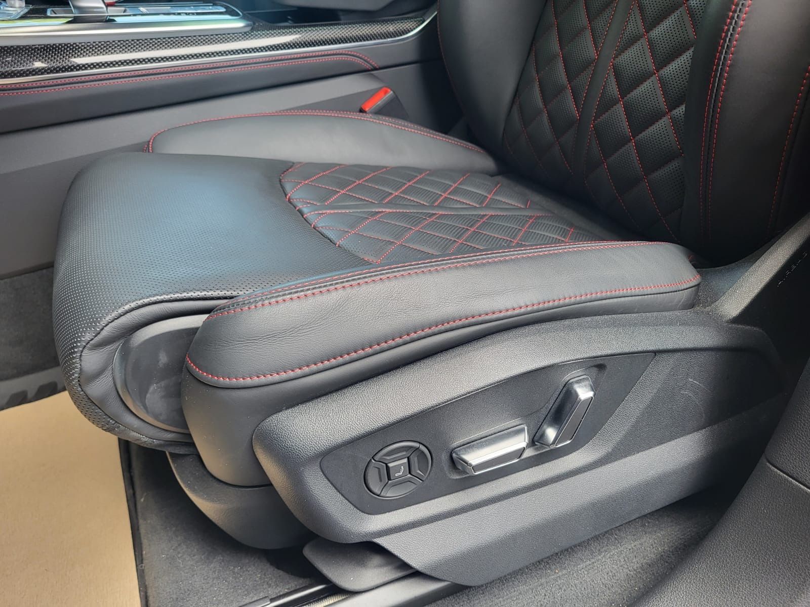 Audi Q8 50 TDI qu S Line Competition+ Pano StHzg B&O