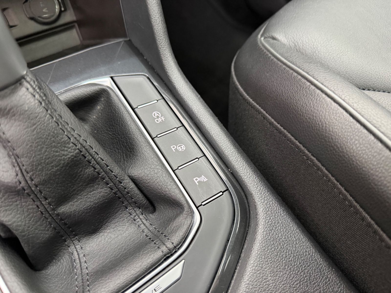 Seat Tarraco 2.0 TSI 4Drive OPF DSG FR+7SITZE+PANO+