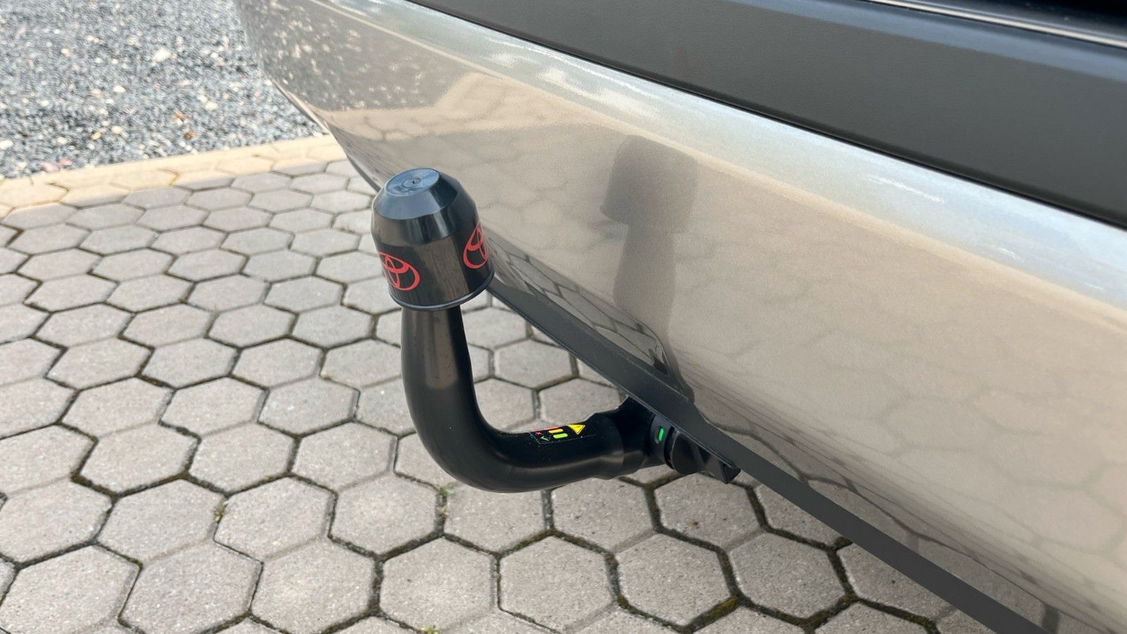 Toyota RAV 4 Hybrid 4x4 Team D AHK 1.650kg MwSt.