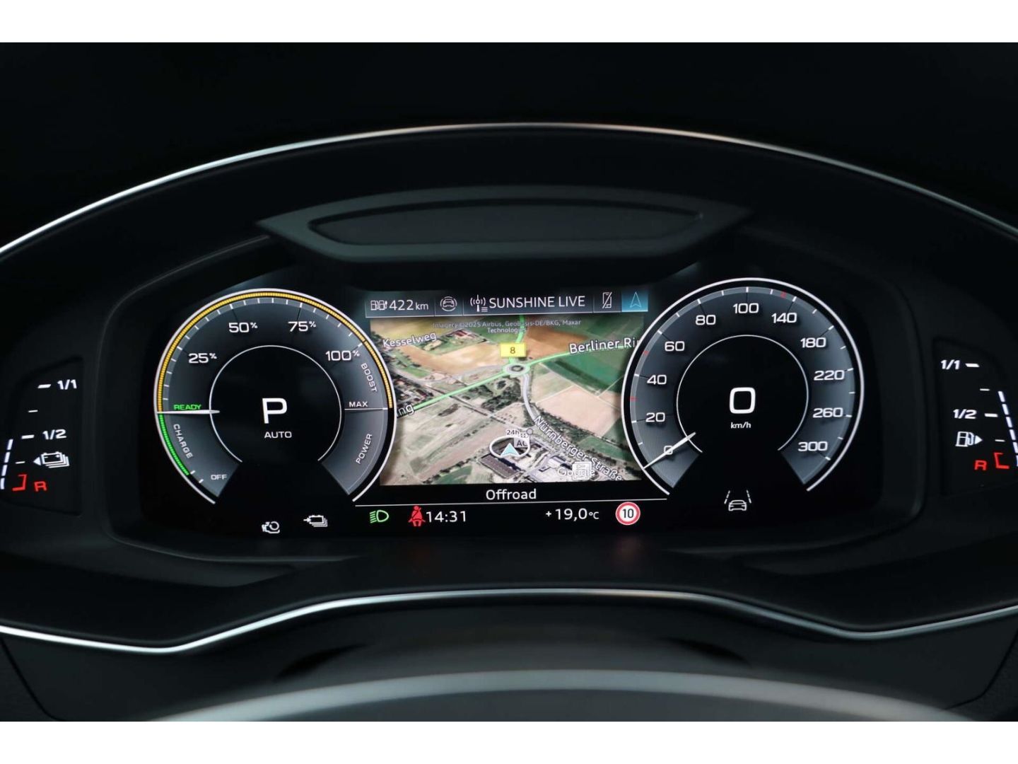 Audi A6 Avant 55 TFSI e quattro S line - Samsaru's Car Outlet