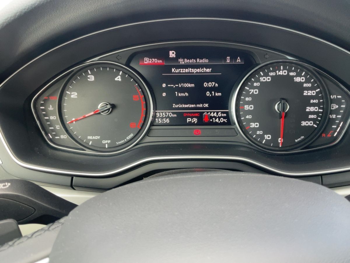 Audi A4 Avant 40 TDI QU S-TR S-LINE - Samsaru's Car Outlet