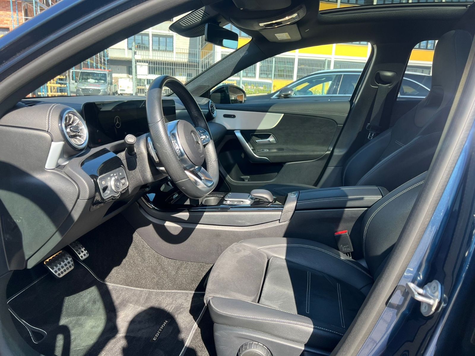 Mercedes-Benz A 200 *AMG* - Samsaru's Car Outlet