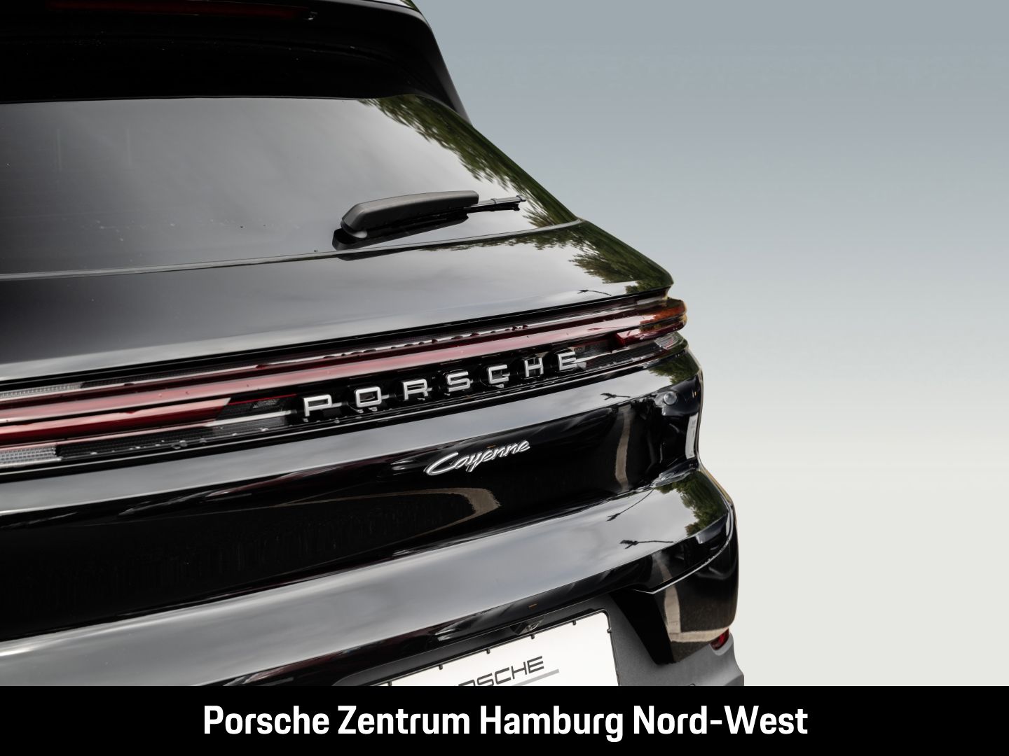 Porsche Cayenne E-Hybrid Panoramadach PASM BOSE InnoDr.