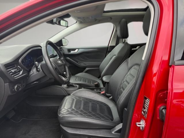 Ford Focus Turnier Active X + el. Panoramadach + Lede