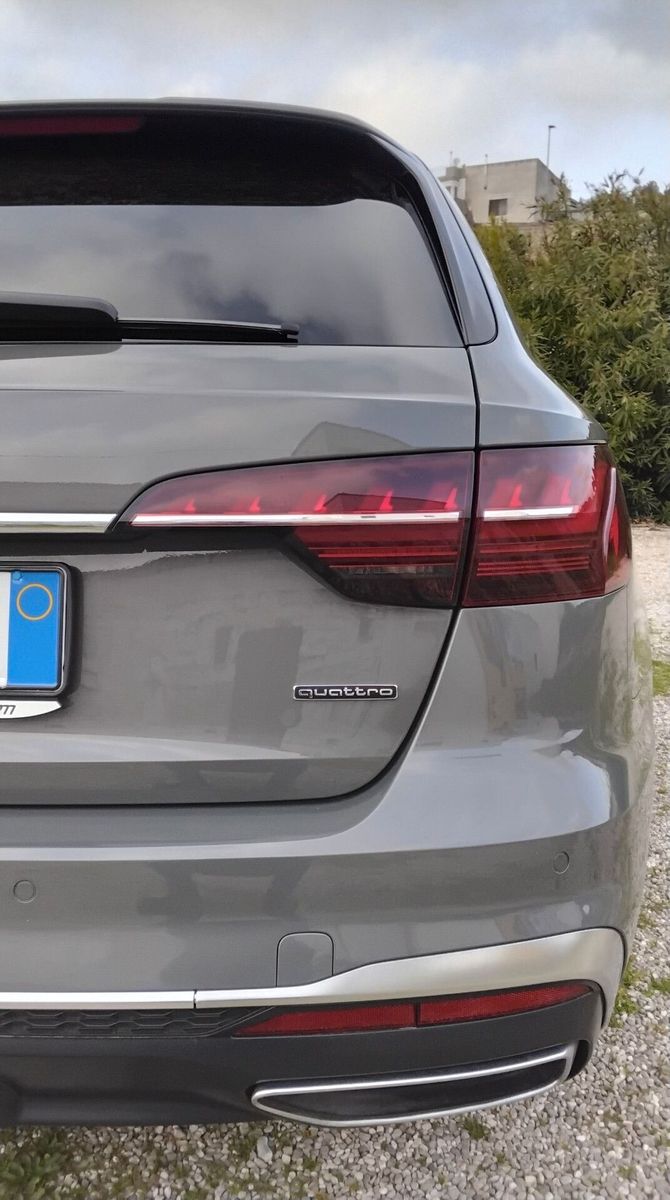 Audi A4 Avant 40 TDI quattro S line - Samsaru's Car Outlet