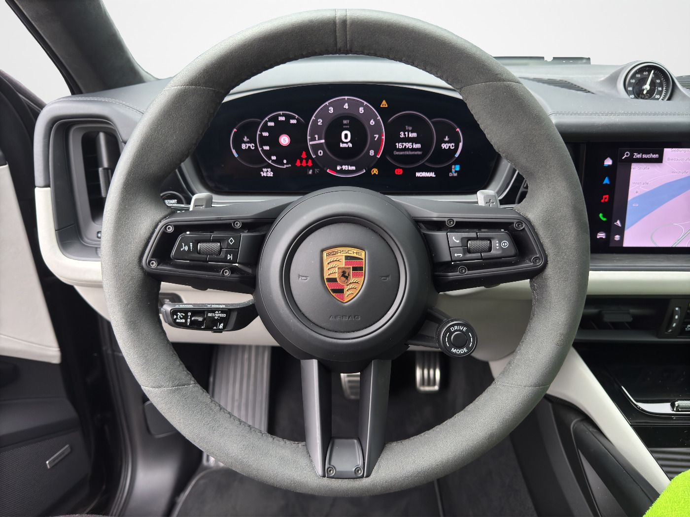 Porsche Cayenne GTS Coupe | PDCC | Hinterachslenkung |