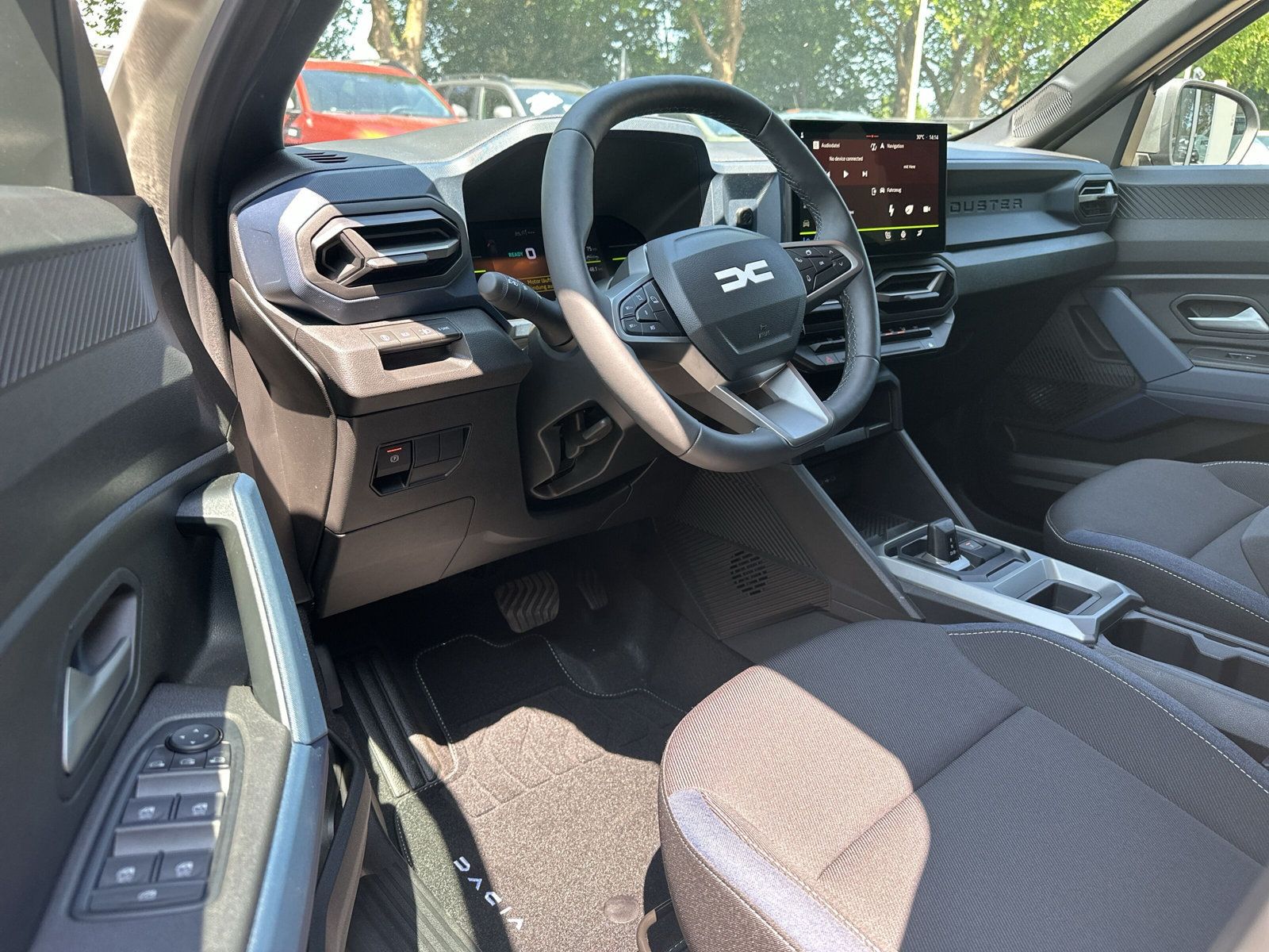 Dacia Duster Journey 1.6 E-TECH Hybrid - Samsaru's Car Outlet