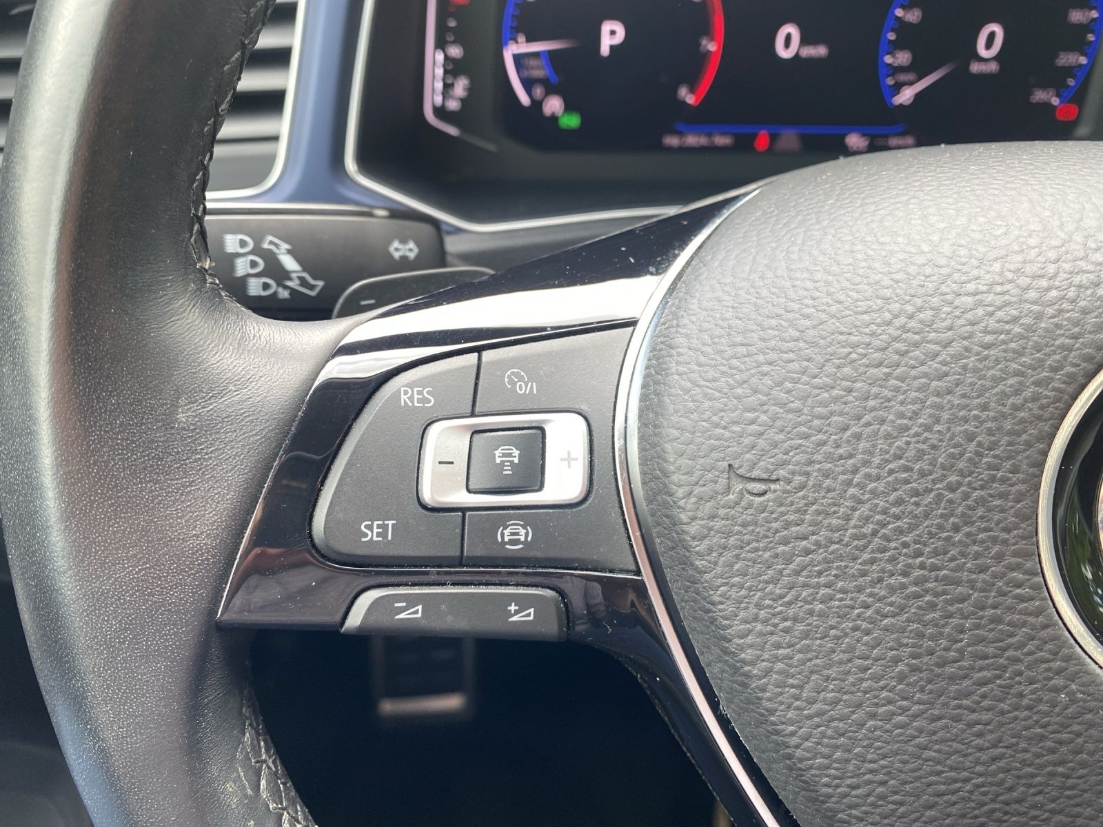 Volkswagen T-Roc United 1.5TSI DSG - Samsaru's Car Outlet