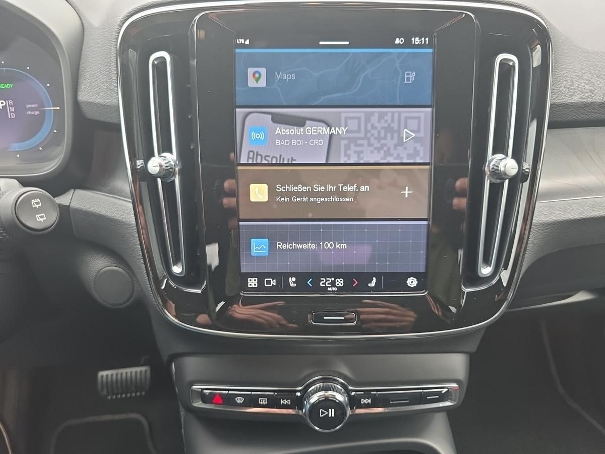 Volvo XC40 Pure Electric FWD Plus Wärmepumpe AHK