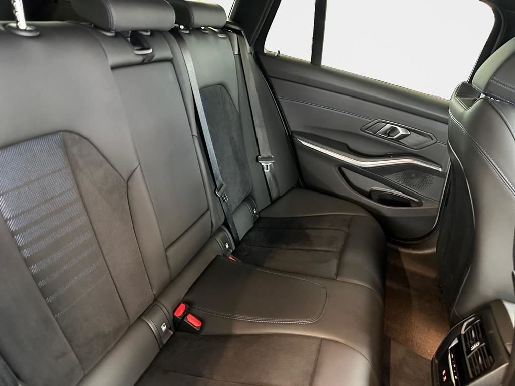 BMW 320d Touring xDrive Aut. M Sport+AHK+360°+ACC