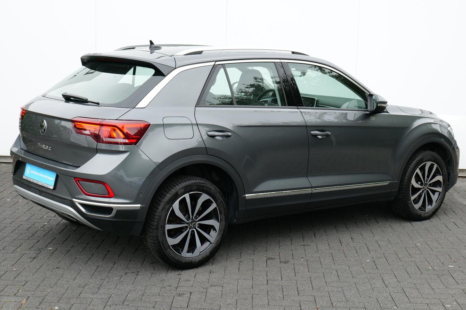 Volkswagen T-ROC Style 1.5 TSI - Samsaru's Car Outlet