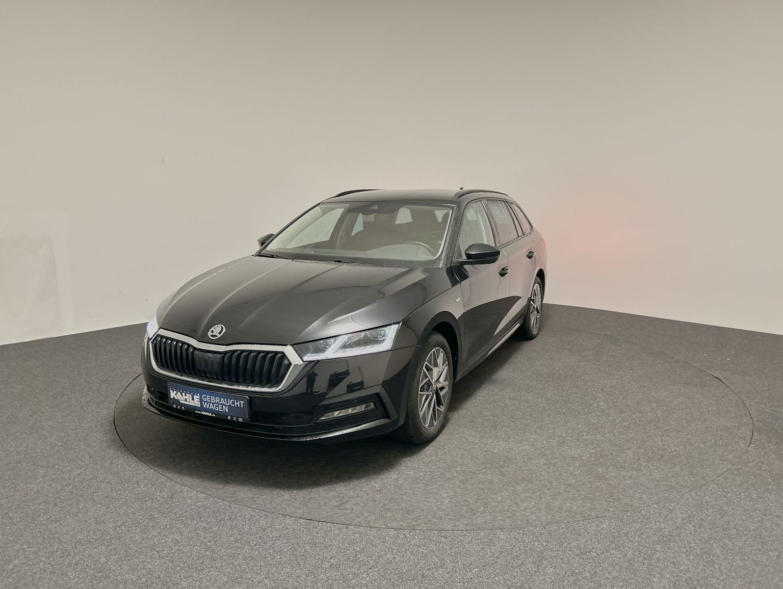 Skoda Octavia Combi 1.5 TSI - Samsaru's Car Outlet